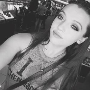 Meet your Posher, Sara